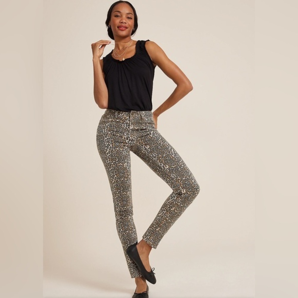 Maurices m jeans 18 REG High Rise Leopard Slim Straight Ankle Jean NWT